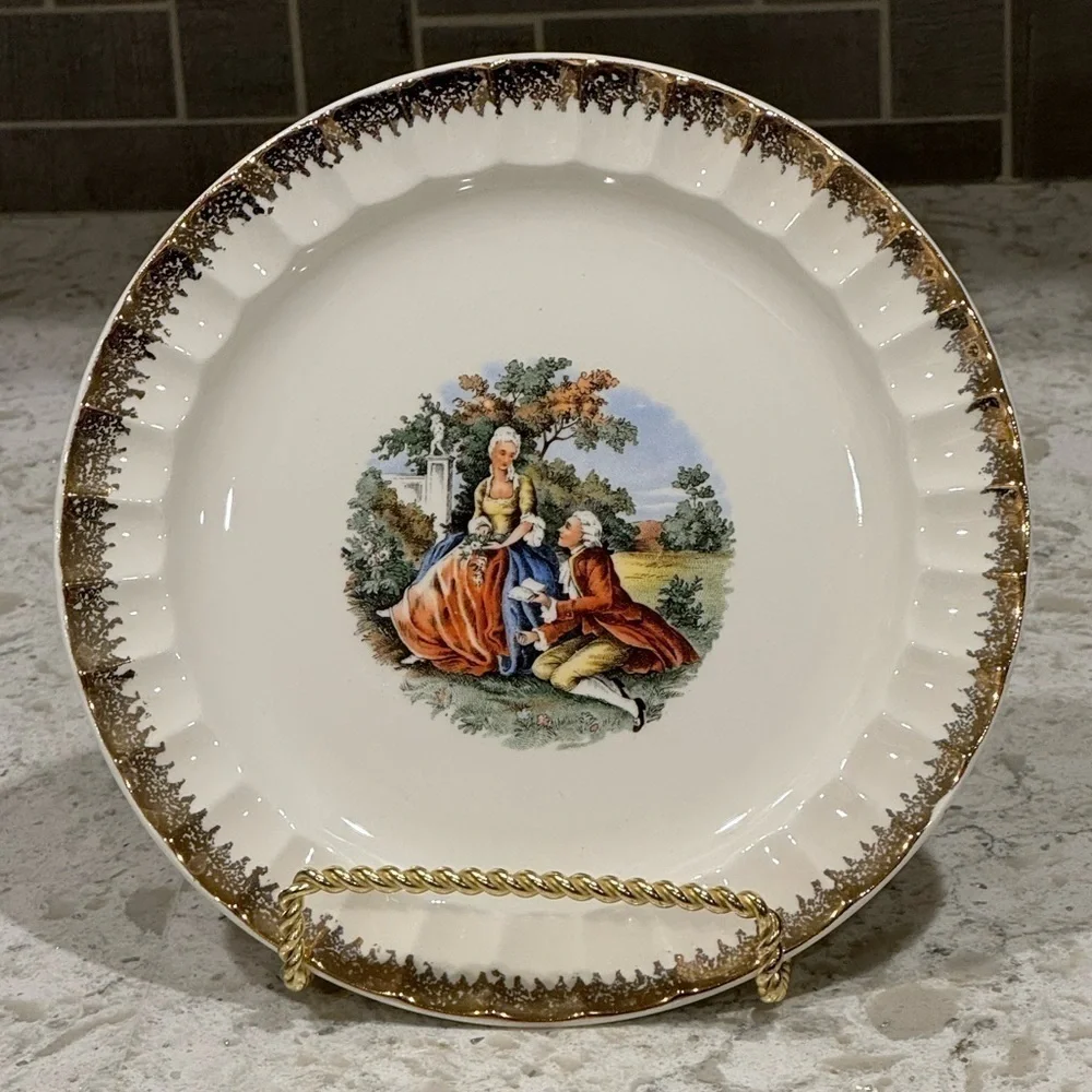 RARE FIND~VINTAGE 1900’s~6-SALAD PLATES~GOLD RIM~VICTORIAN SCENE CENTER~NICE~KPY